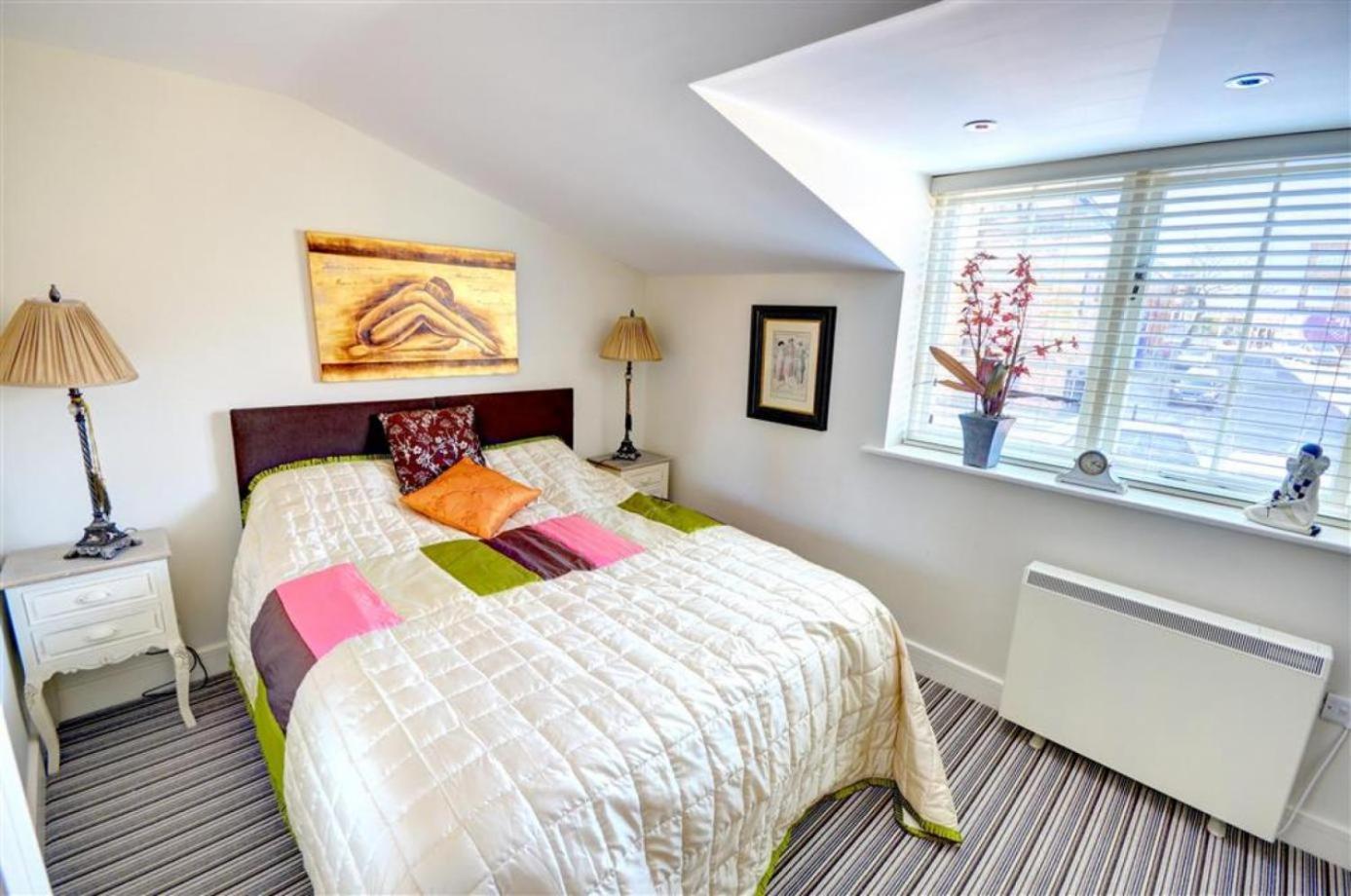 Hotties House - Two-Bed Cottage, Dog-Friendly & Off-Street Parking - Скарборо Экстерьер фото